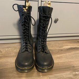 Dr Marten Boots